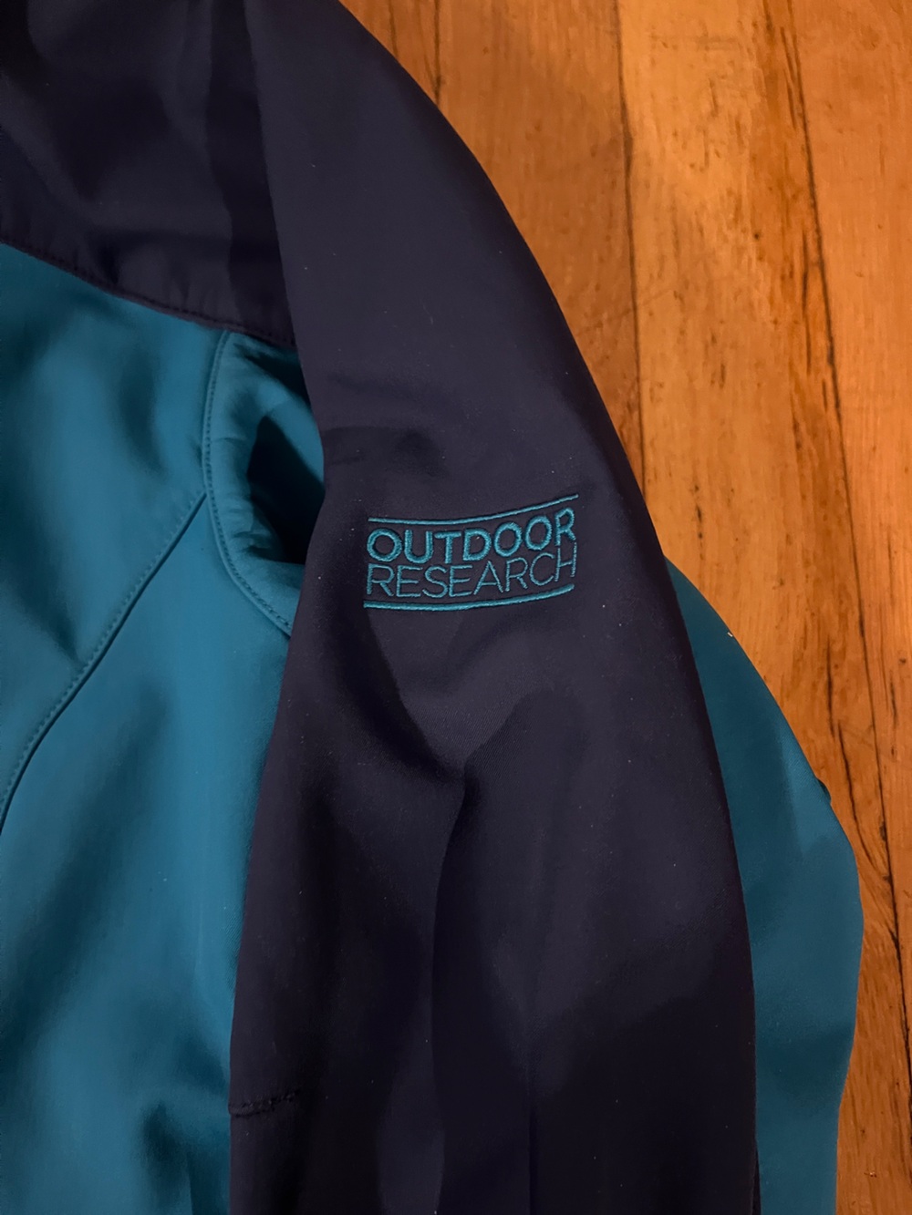 Outdoor Research Valhalla Softshell - Picture 3 of 9
